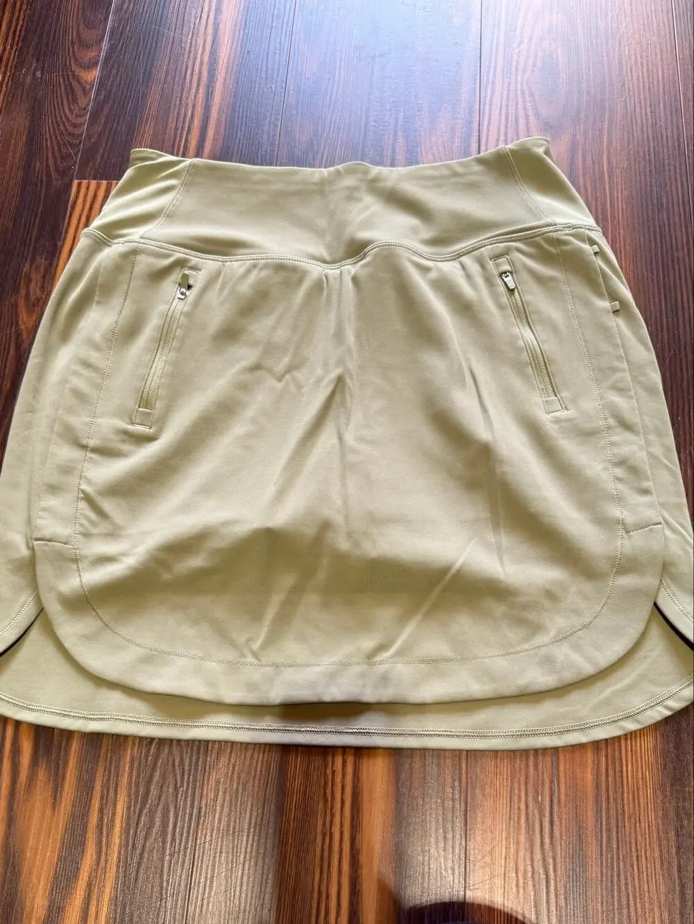 Athleta Fairway Golf Skort Size M